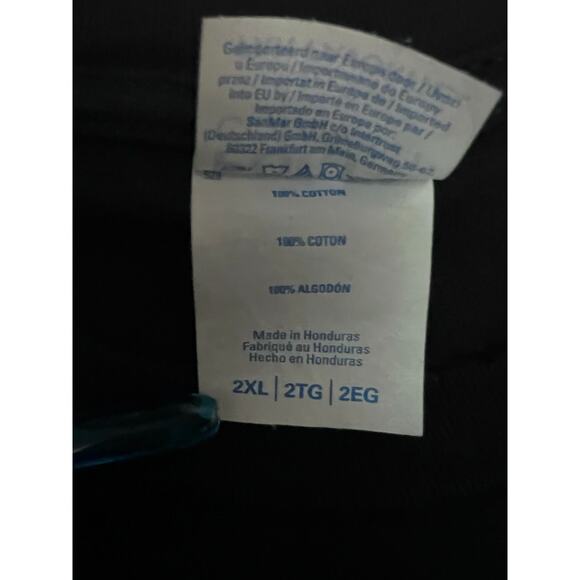 Cat Eating Ramen Graphic Tee - Cute Food Anime Style - 2XL Black T-Shirt - Picture 6 of 11